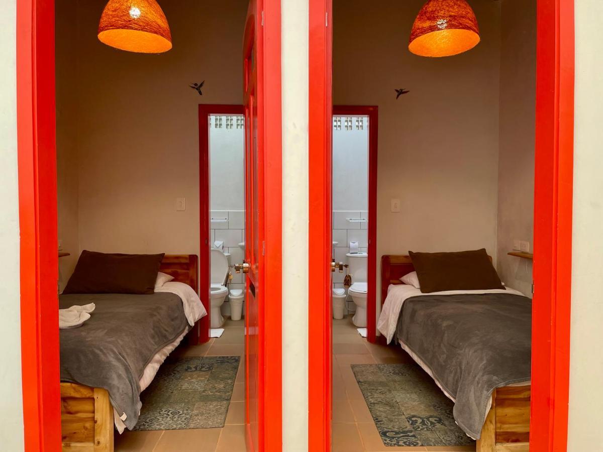 Hostal Tralala Саленто Экстерьер фото