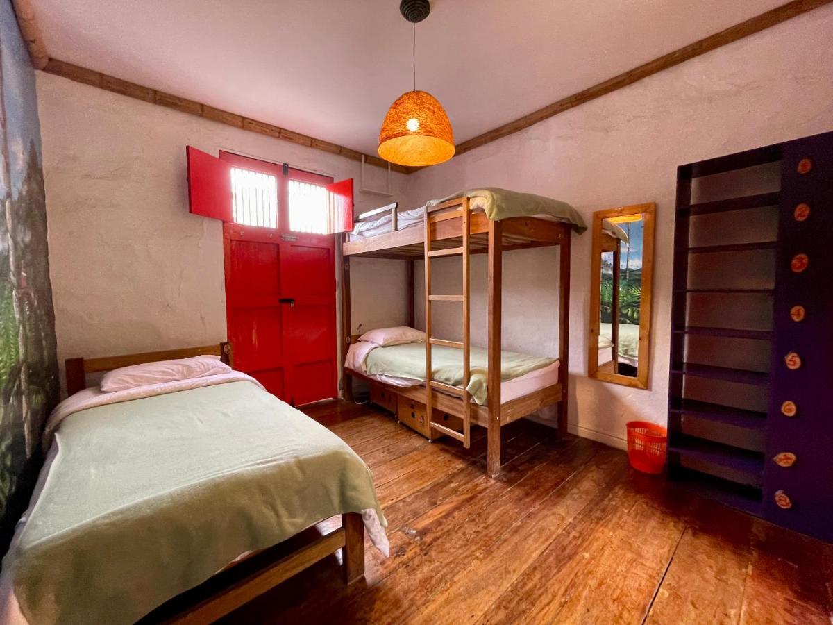 Hostal Tralala Саленто Экстерьер фото